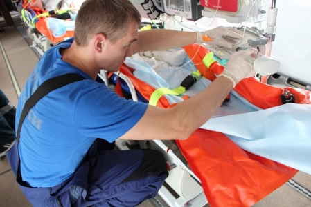 Спецборт МЧС России совершает санитарную эвакуацию четырех детей из Крыма в г. Москва и г. Нижний Новгород - «МЧС» Спецборт МЧС России совершает санитарную эвакуацию четырех детей из Крыма в г. Москва и г. Нижний Новгород - «МЧС»