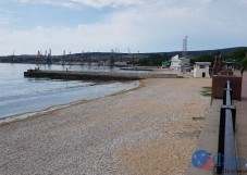 Идет активная работа над подготовкой пляжа Камешки - «Феодосия»