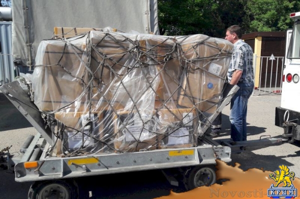 Крымский футбольный союз получил от УЕФА 760 мячей (ФОТО) - «Спорт Крыма»