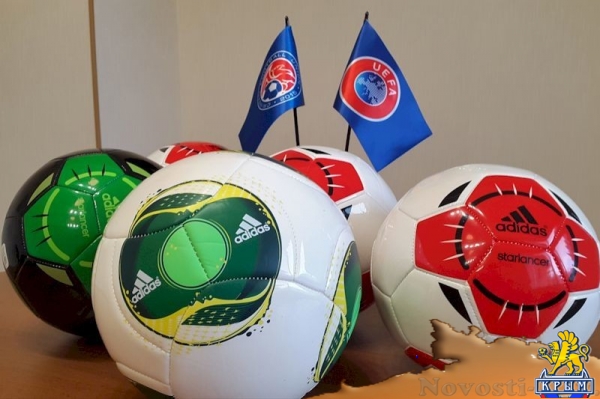 Крымский футбольный союз получил от УЕФА 760 мячей (ФОТО) - «Спорт Крыма»