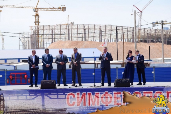 Дети устроили концерт для строителей нового терминала аэропорта «Симферополь» (ФОТО, ВИДЕО) - «Симферополь» Дети устроили концерт для строителей нового терминала аэропорта «Симферополь» (ФОТО, ВИДЕО) - «Симферополь»