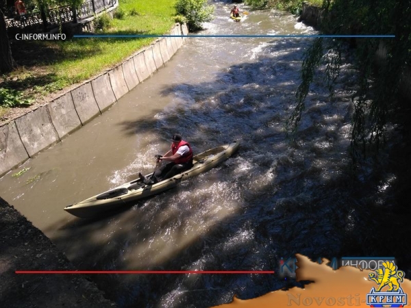 Симферополь возродил традицию сплава на каяках и матрасах по Салгиру в День города (ФОТО) - «Экономика Крыма»