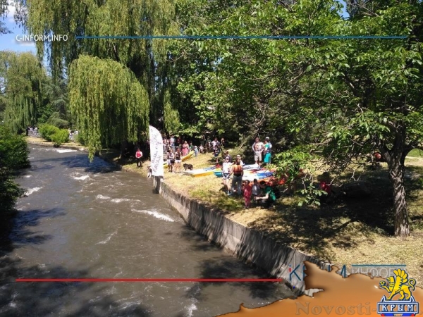 Симферополь возродил традицию сплава на каяках и матрасах по Салгиру в День города (ФОТО) - «Экономика Крыма»