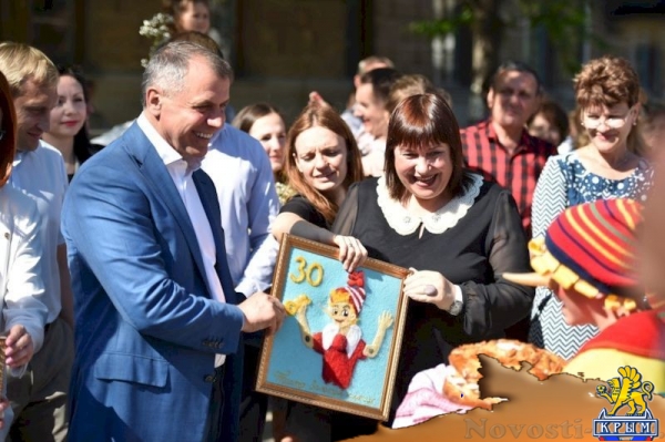Евпаторийский театр «Золотой ключик» отметил 30-летие гала-концертом (ФОТО) - «Общество Крыма» Евпаторийский театр «Золотой ключик» отметил 30-летие гала-концертом (ФОТО) - «Общество Крыма»