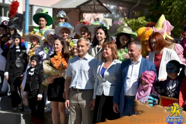 Евпаторийский театр «Золотой ключик» отметил 30-летие гала-концертом (ФОТО) - «Общество Крыма» Евпаторийский театр «Золотой ключик» отметил 30-летие гала-концертом (ФОТО) - «Общество Крыма»