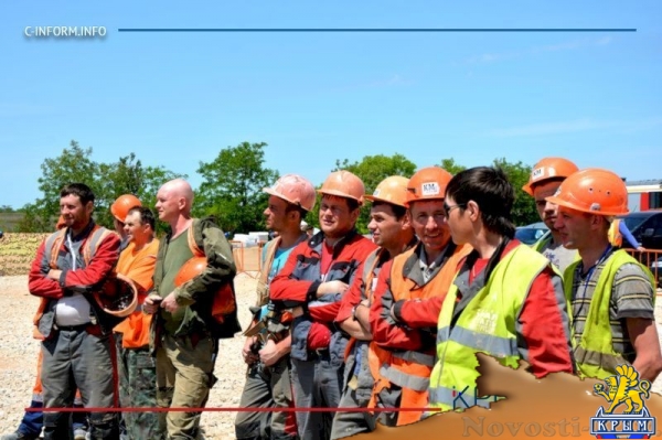 Строители нового аэровокзального комплекса весело провели время с детьми Симферополя в честь Дня города (ФОТО, ВИДЕО) - «Общество Крыма» Строители нового аэровокзального комплекса весело провели время с детьми Симферополя в честь Дня города (ФОТО, ВИДЕО) - «Общество Крыма»