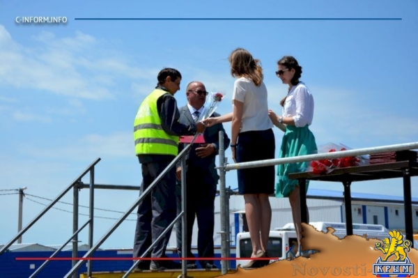 Строители нового аэровокзального комплекса весело провели время с детьми Симферополя в честь Дня города (ФОТО, ВИДЕО) - «Общество Крыма» Строители нового аэровокзального комплекса весело провели время с детьми Симферополя в честь Дня города (ФОТО, ВИДЕО) - «Общество Крыма»
