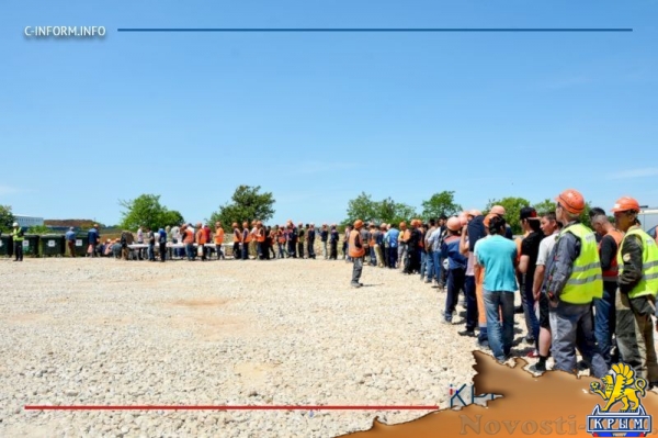 Строители нового аэровокзального комплекса весело провели время с детьми Симферополя в честь Дня города (ФОТО, ВИДЕО) - «Общество Крыма» Строители нового аэровокзального комплекса весело провели время с детьми Симферополя в честь Дня города (ФОТО, ВИДЕО) - «Общество Крыма»