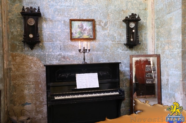 В ЛНР в дворянской усадьбе Мсциховского провели молодежный бал (ФОТО) - «Общество Крыма»