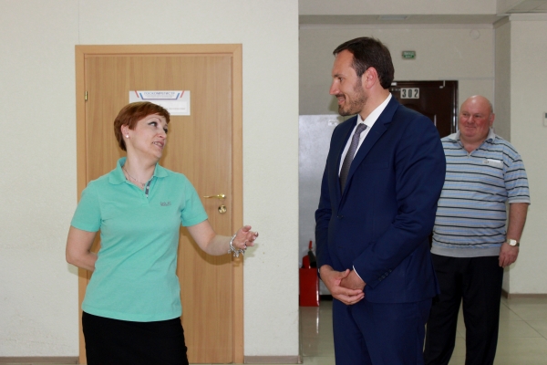 160 специалистов Госкомрегистра сдали центральной экзаменационной комиссии Росреестра экзамен на госрегистратора - «Госкомрегистр»