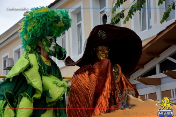 Группы выходят на маршрут «Малый Иерусалим» каждые 5-10 минут (ФОТО, ВИДЕО) - «Туризм Крыма»