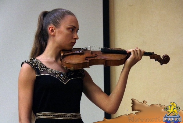 Праздник Русской книги прошел в главной библиотеке Крыма (ФОТО) - «Общество Крыма»