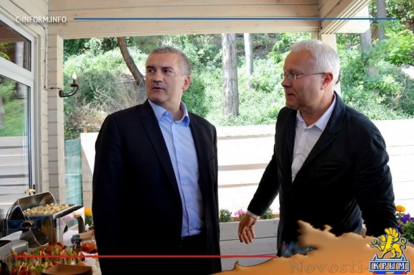 Олигарх Лебедев открыл на набережной Алушты антимакдоналдс (ФОТО, ВИДЕО) - «Политика Крыма»