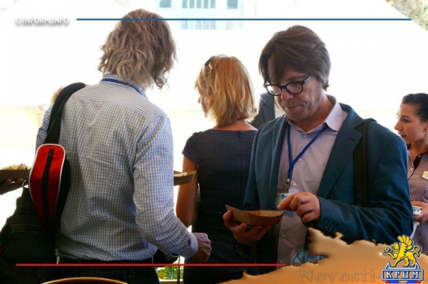 Олигарх Лебедев открыл на набережной Алушты антимакдоналдс (ФОТО, ВИДЕО) - «Политика Крыма»