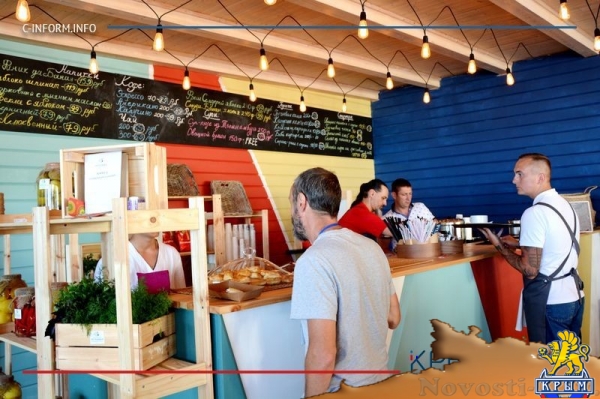 Олигарх Лебедев открыл на набережной Алушты антимакдоналдс (ФОТО, ВИДЕО) - «Политика Крыма»