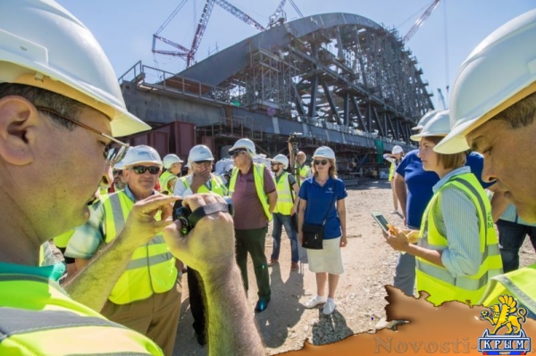 Около полусотни зарубежных журналистов посетили стройплощадку Крымского моста (ФОТО, ВИДЕО) - «Общество Крыма»