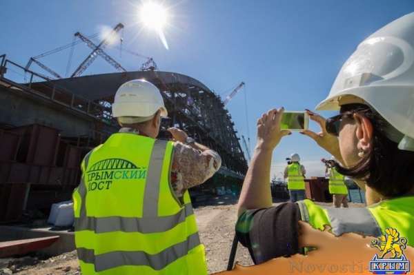 Около полусотни зарубежных журналистов посетили стройплощадку Крымского моста (ФОТО, ВИДЕО) - «Общество Крыма»