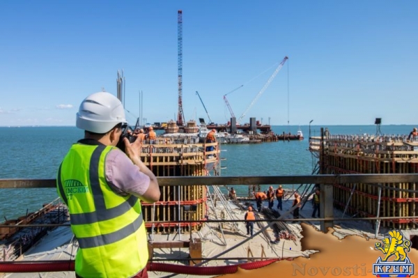 Около полусотни зарубежных журналистов посетили стройплощадку Крымского моста (ФОТО, ВИДЕО) - «Общество Крыма»