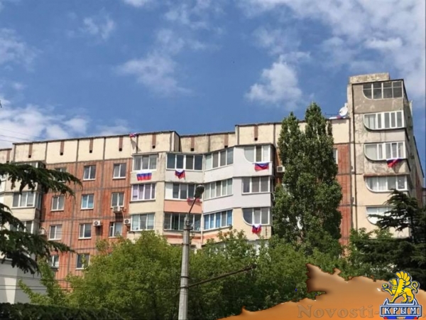 Симферополь окрасился в цвета российского триколора (ФОТО) - «Общество Крыма»