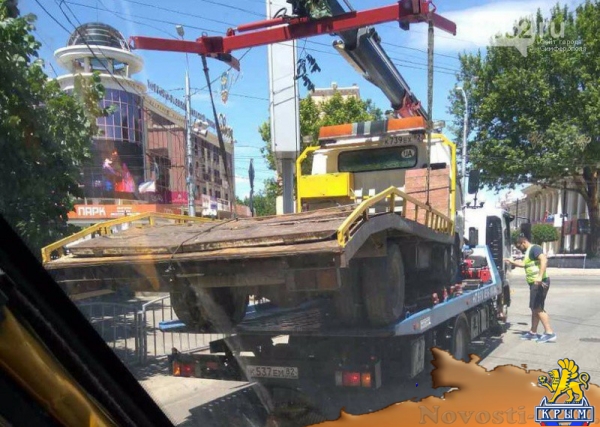 В Симферополе эвакуаторы начали устранять конкурентов (ФОТОФАКТ) - «Симферополь»