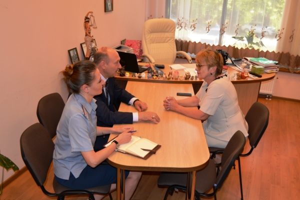 В аппарате крымского омбудсмена обсудили проблемные вопросы качества медико-санитарной помощи заключенным - «Правам человека»