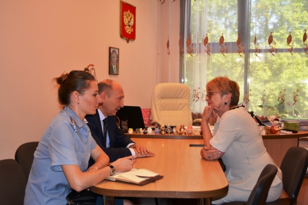 В аппарате крымского омбудсмена обсудили проблемные вопросы качества медико-санитарной помощи заключенным - «Правам человека»