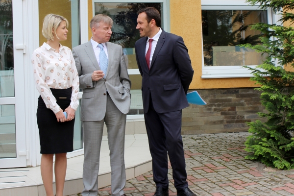 В Госкомрегистре прошло праздничное мероприятие, посвященное третьей годовщине создания ведомства - «Госкомрегистр»