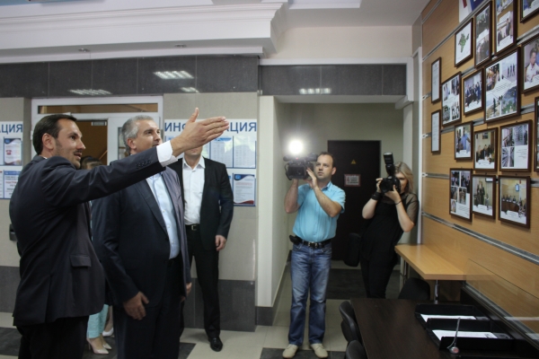 В Госкомрегистре прошло праздничное мероприятие, посвященное третьей годовщине создания ведомства - «Госкомрегистр»