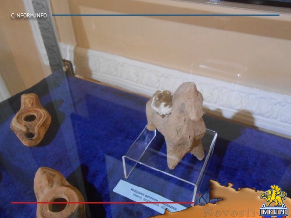 ФСБ представила в Центральном музее Тавриды изъятые у «черных археологов» ценности (ФОТО, ВИДЕО) - «Экономика Крыма»