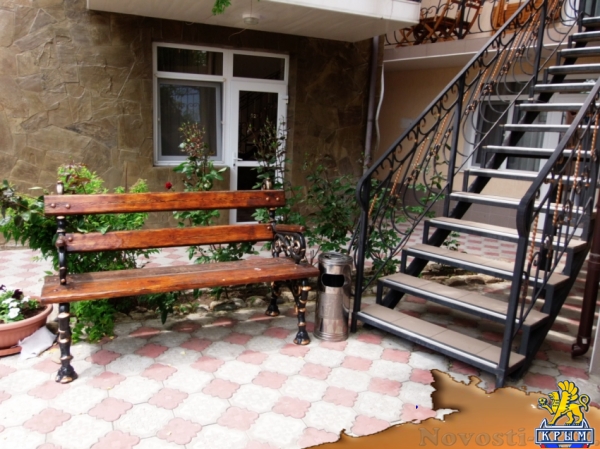 Отдых в Коктебеле. Гостевой дом "МЕГАНОМ" с питанием по желанию отдыхающих Отдых в Крыму 2017 - жильё в Крыму без посредников - «Отдых в Коктебеле»