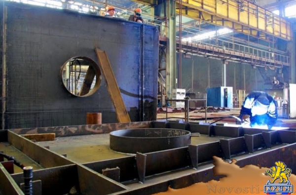 Керченские судостроители работают на мост в Крым - «Керчь»