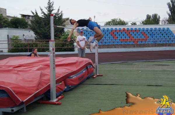 Призёры первого чемпионата по легкоатлетическим эстафетам с барьерами определены в Симферополе (ФОТО) - «Спорт Крыма»