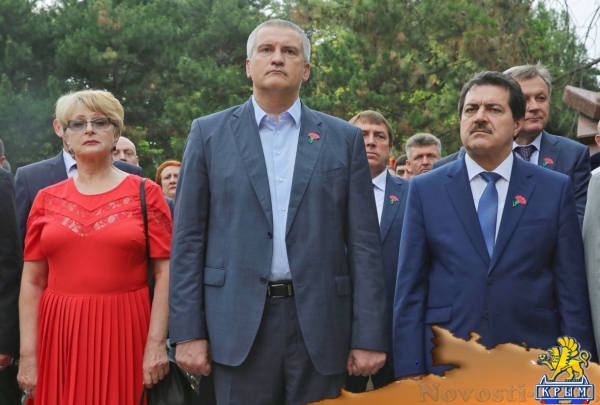 В день памяти и скорби в Симферополе возложили цветы к могиле Неизвестного солдата (ФОТО) - «Симферополь»