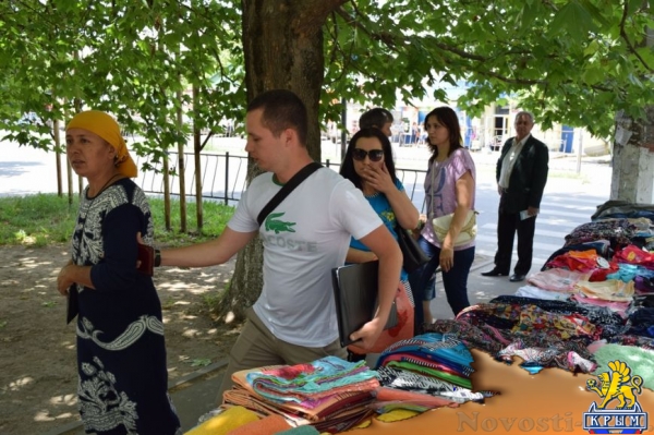 13 мигрантов задержали в Симферополе за незаконную торговлю (ФОТО) - «Симферополь»