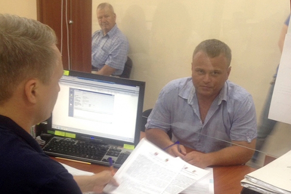 Специалисты Евпаторийского теруправления Госкомрегистра оформляют участки под лечебно-оздоровительный пансионат и строительный инвестпроект - «Госкомрегистр»