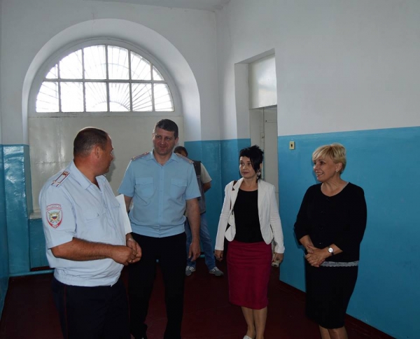 С рабочим визитом Ирина Клюева посетила Центр временного содержания несовершеннолетних правонарушителей МВД по Республике Крым - «Правам ребёнка»