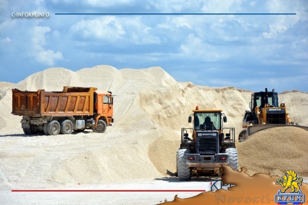 Строители уложили первый асфальт на километровом участке трассы Дубки – Левадки под Симферополем (ФОТО, ВИДЕО) - «Культура Крыма»