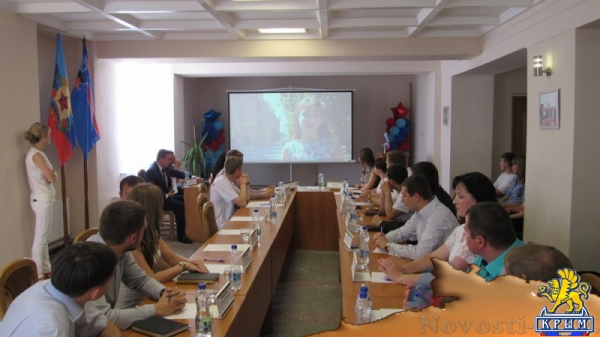 В Стаханове открыли Центр молодежных инициатив (ФОТО) - «Общество Крыма»