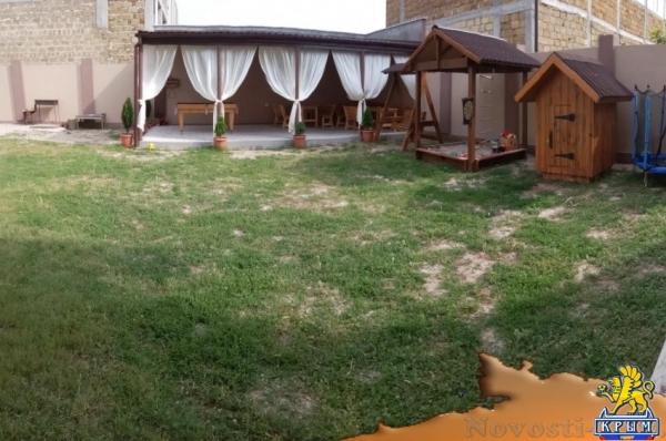 Отдых-эконом в Евпатории. Апартаменты и Номера в Гостевом доме (Штормовое - 24 км от Евпатории). СКИДКА 5% НА 19-27 июля! Отдых в Крыму 2017 - жильё в Крыму без посредников - «Отдых в Евпатории»