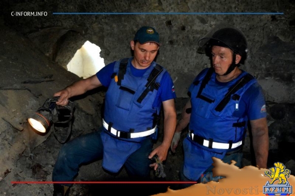 Отголоски войны: пиротехники «Лидера» разминируют крепость у Крымского моста - «Экономика Крыма»