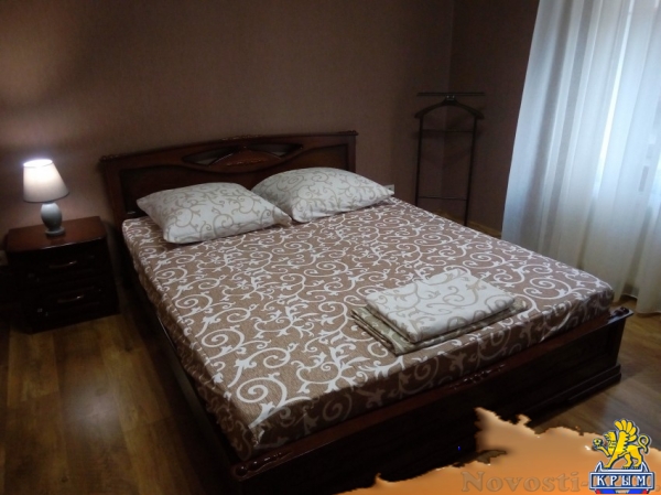 Отдых-эконом в Евпатории. Апартаменты и Номера в Гостевом доме (Штормовое - 24 км от Евпатории). СКИДКА 10% НА 19-27 июля! Отдых в Крыму 2017 - жильё в Крыму без посредников - «Отдых в Евпатории»