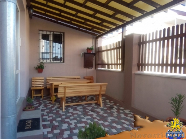 Отдых-эконом в Евпатории. Апартаменты и Номера в Гостевом доме (Штормовое - 24 км от Евпатории). СКИДКА 10% НА 19-27 июля! Отдых в Крыму 2017 - жильё в Крыму без посредников - «Отдых в Евпатории»