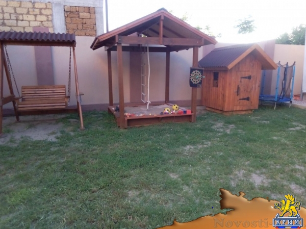 Отдых-эконом в Евпатории. Апартаменты и Номера в Гостевом доме (Штормовое - 24 км от Евпатории). СКИДКА 10% НА 19-27 июля! Отдых в Крыму 2017 - жильё в Крыму без посредников - «Отдых в Евпатории»