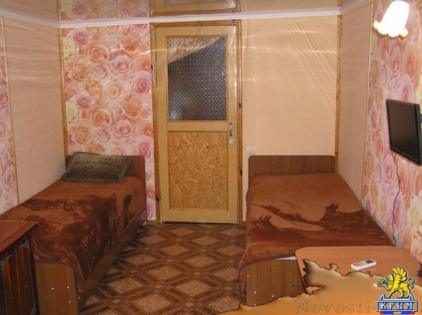 Отдых в Феодосии. Комнаты в частном доме пгт. Приморский, рядом с морем. Отдых в Крыму 2017 - жильё в Крыму без посредников - «Отдых в Феодосии» Отдых в Феодосии. Комнаты в частном доме пгт. Приморский, рядом с морем. Отдых в Крыму 2017 - жильё в Крыму без посредников - «Отдых в Феодосии»