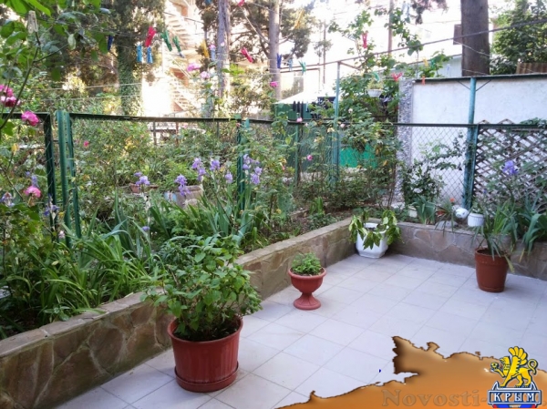 Отдых в Ялте. Квартира в центре со своим двориком Отдых в Крыму 2017 - жильё в Крыму без посредников - «Отдых в Ялте»