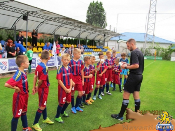 Керченские футболисты не смогли попасть в призеры - «Керчь» Керченские футболисты не смогли попасть в призеры - «Керчь»