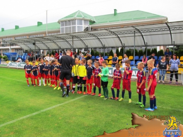 Керченские футболисты не смогли попасть в призеры - «Керчь» Керченские футболисты не смогли попасть в призеры - «Керчь»