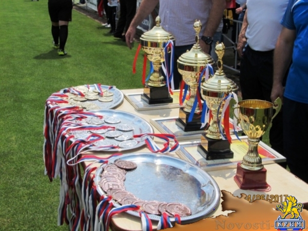 Керченские футболисты не смогли попасть в призеры - «Керчь» Керченские футболисты не смогли попасть в призеры - «Керчь»