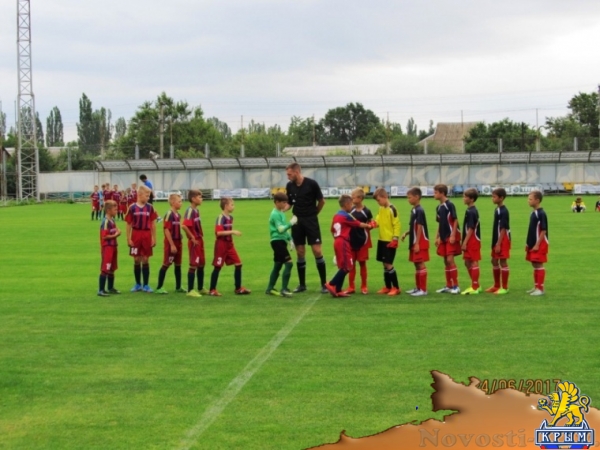 Керченские футболисты не смогли попасть в призеры - «Керчь» Керченские футболисты не смогли попасть в призеры - «Керчь»