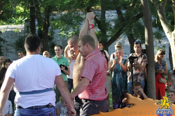 Спортсмен клуба «Слава» стал абсолютным чемпионом в борьбе на поясах - «Керчь»